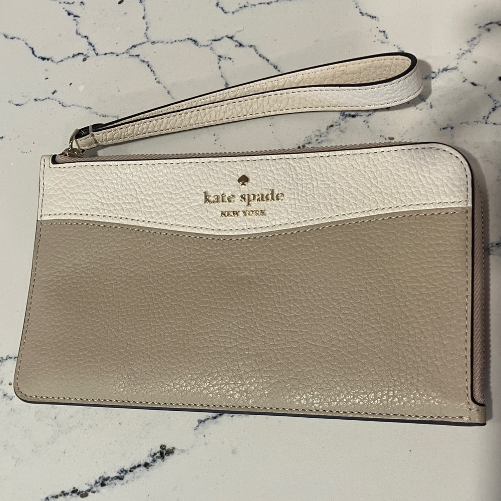 Kate Spade Two-Tone Pebbled Leather Wristlet in White & Taupe